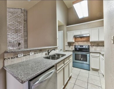 11013 Tridens Ct, Houston, TX 77086 - photo 6