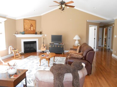 March Listings 2015 137.JPG