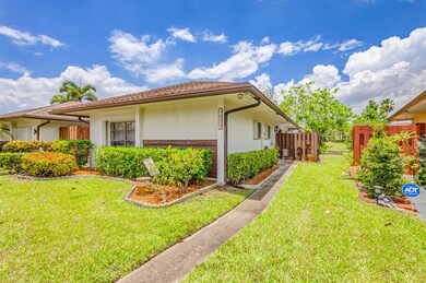 5433 Mendoza St, West Palm Beach, FL 33415 - photo 2