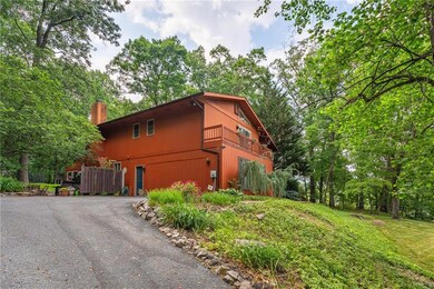 4476 Rose Dr, Emmaus, PA 18049 - photo 4