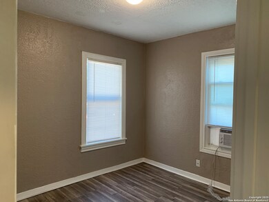 485 W Harding Blvd, San Antonio, TX 78221 - photo 5