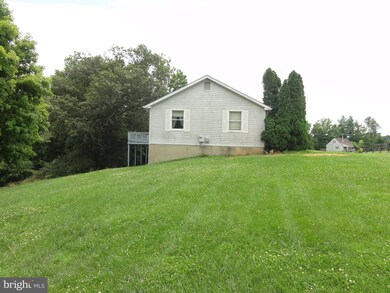 18312 Silcott Springs Rd, Purcellville, VA 20132 - photo 5