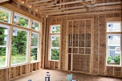 Great room w. 11' ceilings