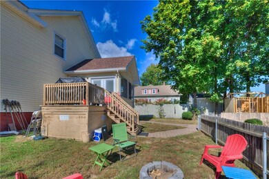 576 Laurel Hill Ave, Cranston, RI 02920 - photo 7