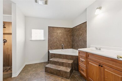 4966 Gallier Dr, New Orleans, LA 70126 - photo 6