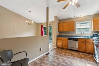 924 Abel Ave, Capitol Heights, MD 20743 - photo 6