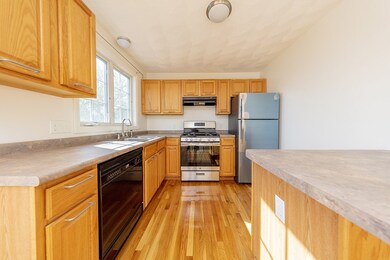 20 Dana St unit 1, Lowell, MA 01850 - photo 4