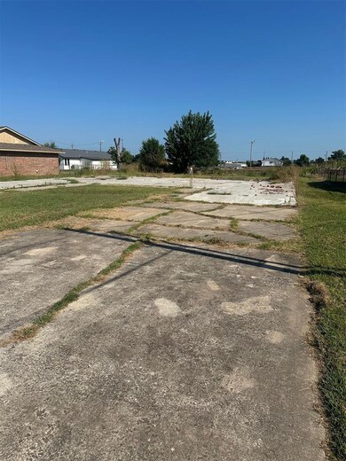 310 W 37th St, Shawnee, OK 74804 - photo 5