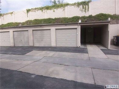 Garage near by.