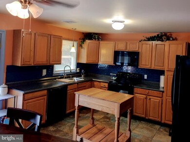 2905 Philadelphia Ave, Chambersburg, PA 17201 - photo 2