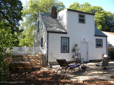 701 Paris Ave, Lansing, MI 48910 - photo 2