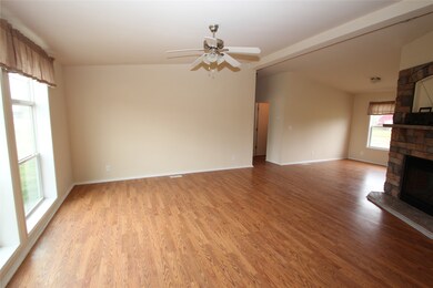 16830 Herridge Rd, Pearland, TX 77584 - photo 4
