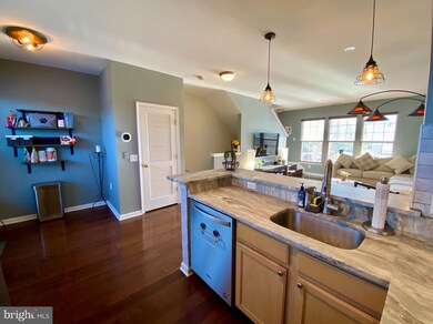 22996 Fontwell Square, Sterling, VA 20166 - photo 6