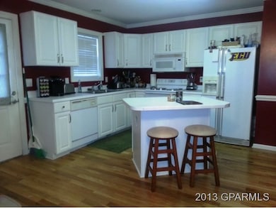 605 Bayberry Ln, Winterville, NC 28590 - photo 6