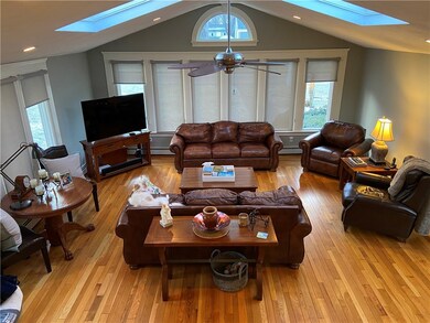 19 Barnes St, Greenville, RI 02828 - photo 4