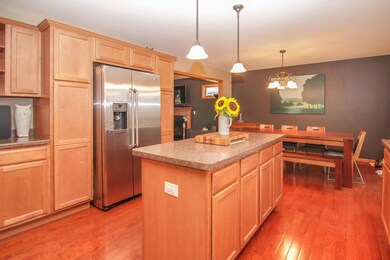 5162 Fox Sedge Ln, Fitchburg, WI 53711 - photo 6