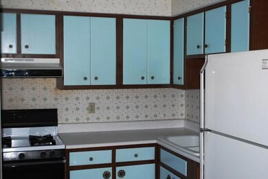 625 Simbury St, Columbus, OH 43228 - photo 3