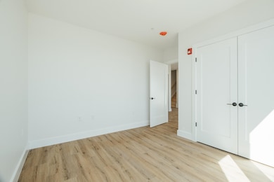 67 Doctor Martin Luther King Junior Blvd unit 204, Newark, NJ 07104 - photo 6