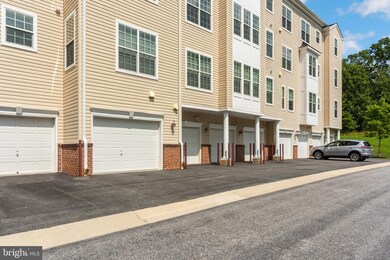 8611 Wintergreen Ct unit 202, Odenton, MD 21113 - photo 5
