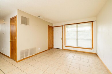 116 Bowles Ct, Hurst, TX 76053 - photo 6