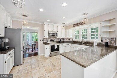 2169 Aquia Dr, Stafford, VA 22554 - photo 2