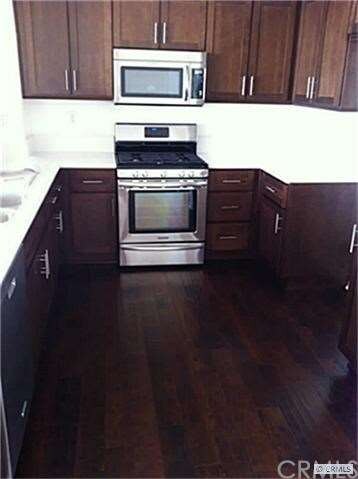 Fully Upgraded Kitchen  with Upgraded Cabinets, co