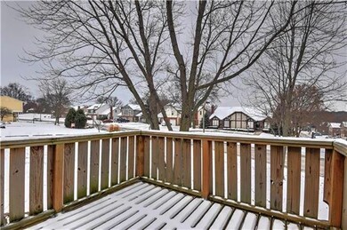End unit backs to green space!
