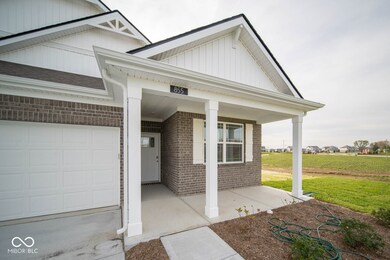 855 Saddlebrook Farms Blvd, Whiteland, IN 46184 - photo 5