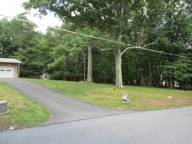 590 W 10th St, Jim Thorpe, PA 18229 - photo 4