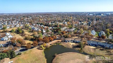 229 Hampshire Ct, Piscataway, NJ 08854 - photo 3