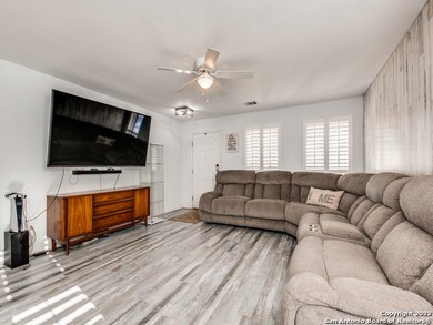 10710 Tiger Horse Dr, San Antonio, TX 78254 - photo 3