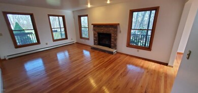 133 Apple Dr, Milford, PA 18337 - photo 3