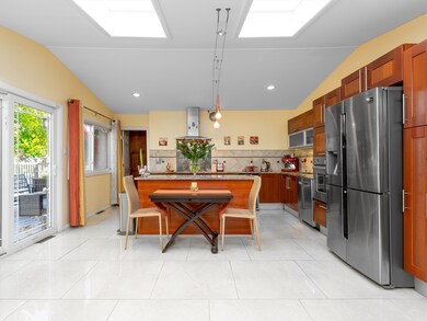 11 Mildred Rd, Newton Center, MA 02459 - photo 5