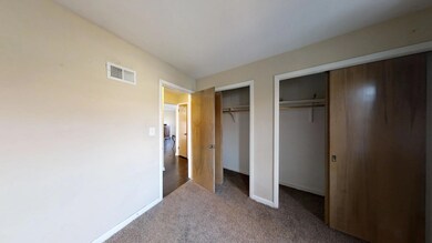 2721 W Rosemont Ave unit 2E, Chicago, IL 60659 - photo 5