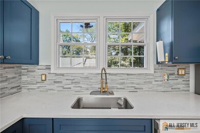 205 Ashland Rd, Middlesex, NJ 08846 - photo 7