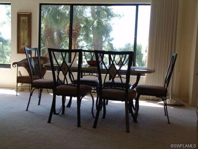DINAING ROOM