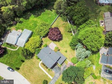 403 Burning Tree Rd, Wallingford, PA 19086 - photo 4