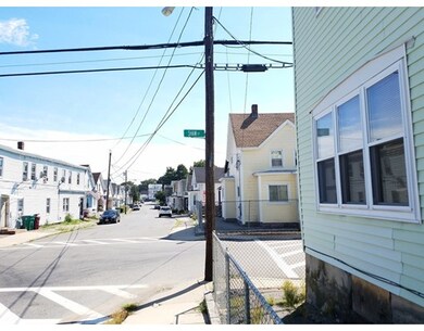 123 Shaw St, Lowell, MA 01851 - photo 2