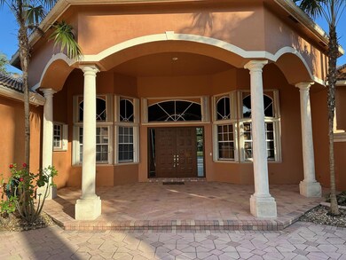 2850 W Stonebrook Cir, Davie, FL 33330 - photo 6