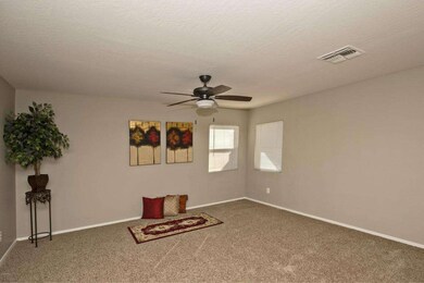 009_Family Room