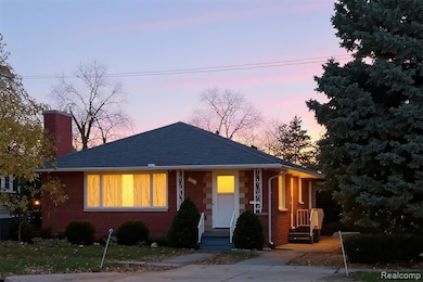 734 N Monroe St, Monroe, MI 48162 - photo 2