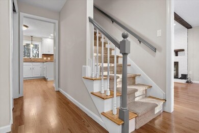 15 Daisy Dr, Walpole, MA 02081 - photo 3