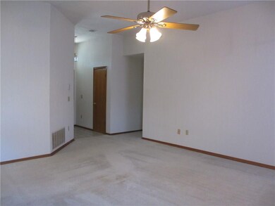 1505 NE 26th St, Moore, OK 73160 - photo 3