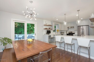 34 Dandy Dr Cos Cob CT 06807-large-017-