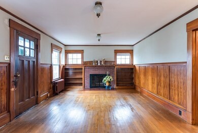 146 Parkview Ave, Lowell, MA 01852 - photo 5