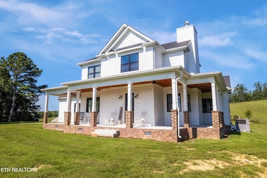 525 Basil Fugate Rd, Spring City, TN 37381 - photo 2