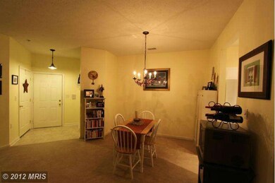 2493 Amber Orchard Ct E unit U102, Odenton, MD 21113 - photo 2