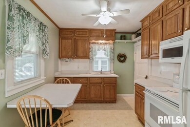 2112 Eastern Ave, Davenport, IA 52803 - photo 7