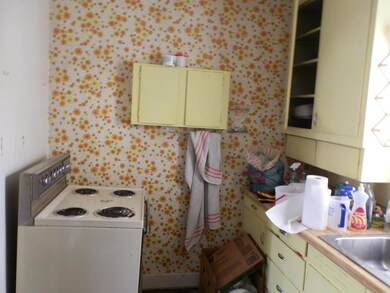 511 W Main Ave, Chewelah, WA 99109 - photo 6