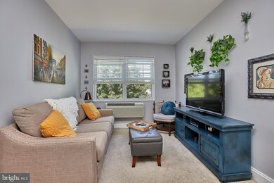 2237 Farrington Ave unit 304, Alexandria, VA 22303 - photo 5